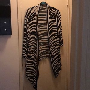 Torrid 3/4 open cardigan Zebra striped Size 2 NWOT
